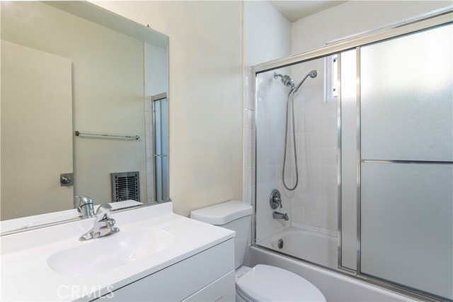 Detail Gallery Image 7 of 10 For 1412 W 148th St #3,  Gardena,  CA 90247 - 1 Beds | 1 Baths