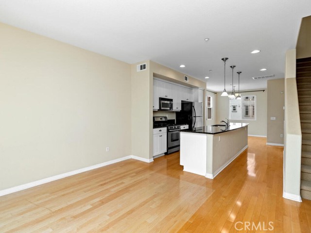 Detail Gallery Image 16 of 38 For 815 Harbor Cliff Way #239,  Oceanside,  CA 92054 - 3 Beds | 3/1 Baths