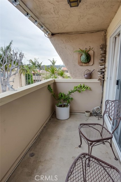 437 2nd Street, Hermosa Beach, California 90254, 4 Bedrooms Bedrooms, ,3 BathroomsBathrooms,Residential,Sold,2nd,SB17023383