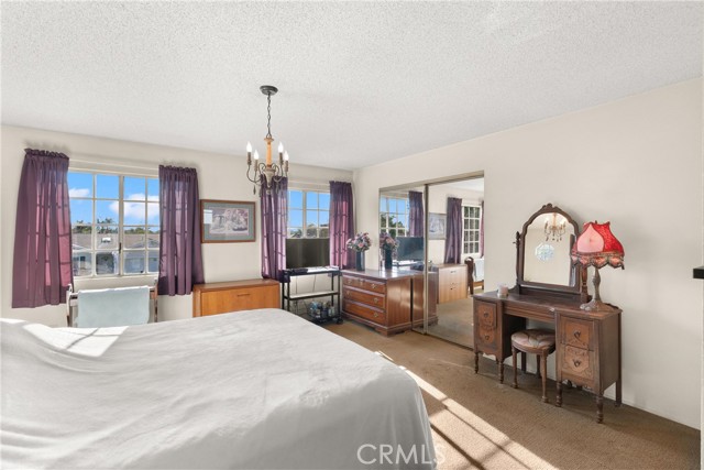 14432 Elmhurst Cir, Huntington Beach CA: https://media.crmls.org/medias/26cc4af0-0228-4f06-bafc-41892a9ad3ac.jpg
