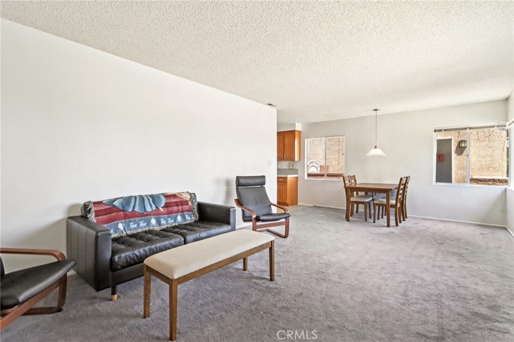 MLS #OC25176543 img 8