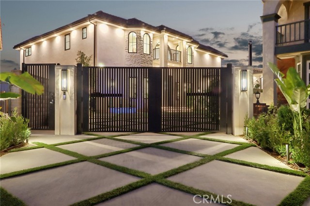 18200 Sheffield Lane, Porter Ranch CA: https://media.crmls.org/medias/26ccbf24-8577-4412-bac7-430c680ba9f7.jpg