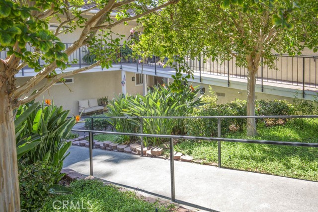 Detail Gallery Image 35 of 43 For 5529 via La Mesa #C,  Laguna Woods,  CA 92637 - 2 Beds | 2 Baths