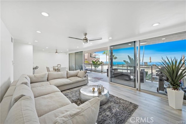 Detail Gallery Image 11 of 20 For 1585 S Coast #47,  Laguna Beach,  CA 92651 - 2 Beds | 2 Baths