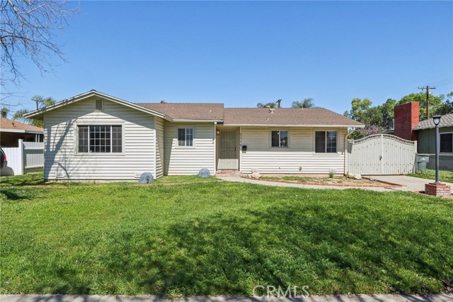 Detail Gallery Image 3 of 39 For 5319 Rochester, Riverside,  CA 92504 - 3 Beds | 2 Baths