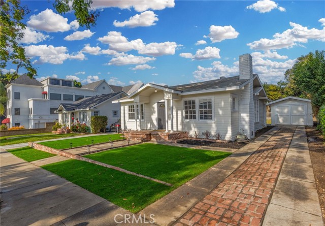 13421 Sunset, Whittier CA: https://media.crmls.org/medias/26ced4ec-a37a-4308-8081-4b98eb305b13.jpg