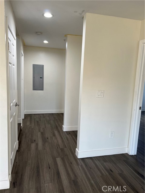 Detail Gallery Image 5 of 18 For 466 E 41 St, Los Angeles,  CA 90011 - 4 Beds | 3 Baths