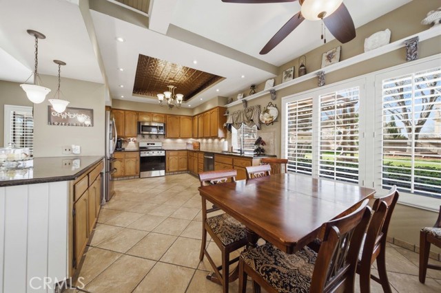 Detail Gallery Image 14 of 62 For 5633 W Avenue L2, Lancaster,  CA 93536 - 4 Beds | 3 Baths