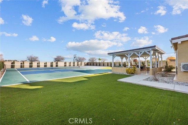 Detail Gallery Image 46 of 55 For 3625 Paddock Way, Quartz Hill,  CA 93536 - 6 Beds | 4/2 Baths