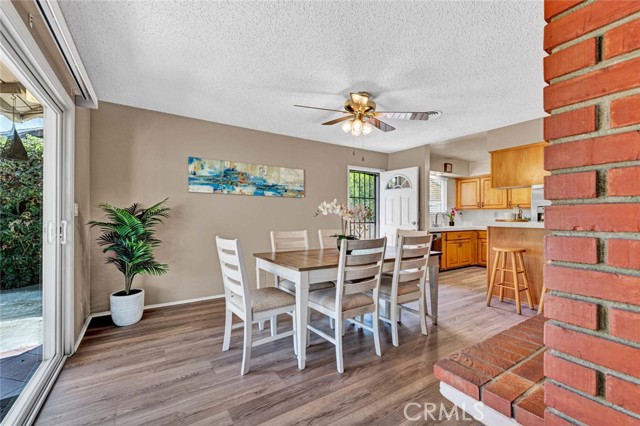 1309 N Linwood Avenue, Santa Ana CA: https://media.crmls.org/medias/26cf97ec-ce30-4c99-819a-a3e021903e32.jpg