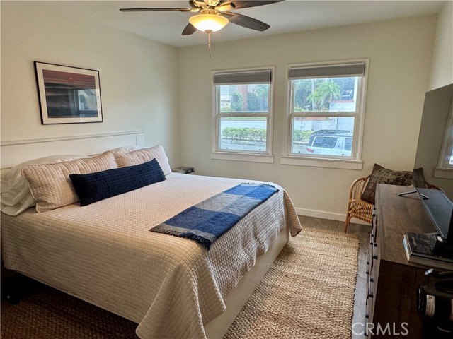 Detail Gallery Image 12 of 23 For 1021 9th St, Hermosa Beach,  CA 90254 - 3 Beds | 2 Baths