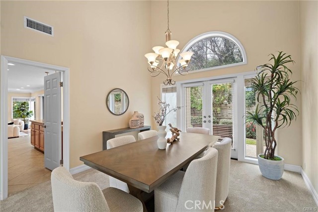 2811 N Roxbury, Orange CA: https://media.crmls.org/medias/26d03eef-6f46-4f6a-ac3e-2e556702d8de.jpg