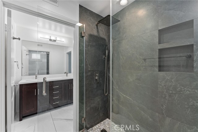Detail Gallery Image 18 of 25 For 2802 Ladrillo Aisle #25,  Irvine,  CA 92606 - 2 Beds | 2 Baths