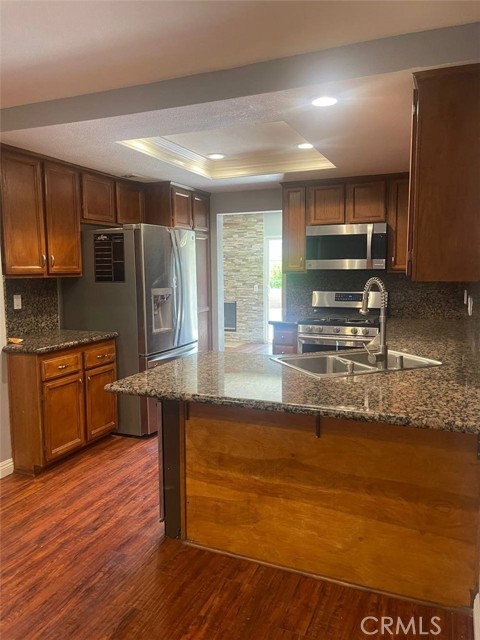 22142 Summit Hill Drive, Lake Forest CA: https://media.crmls.org/medias/26d18976-e7d9-442d-8365-73e5ddbe5623.jpg