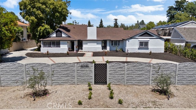 17441 Rayen Street, Sherwood Forest CA: https://media.crmls.org/medias/26d18e12-4012-4b72-a23d-5cc531aa5dac.jpg