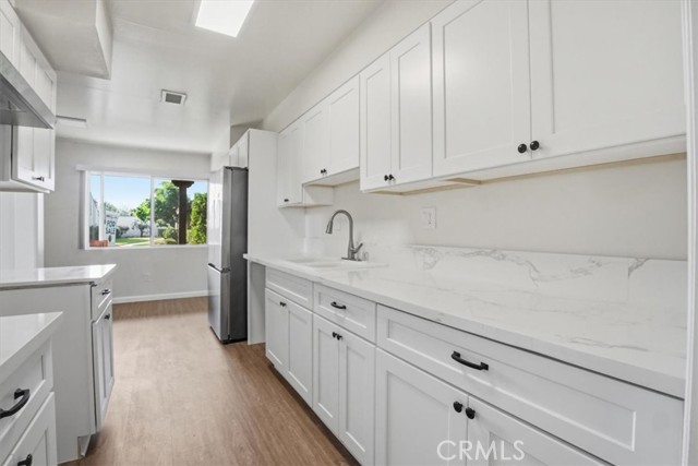 Detail Gallery Image 14 of 57 For 2011 W Katella, Anaheim,  CA 92804 - 2 Beds | 2 Baths