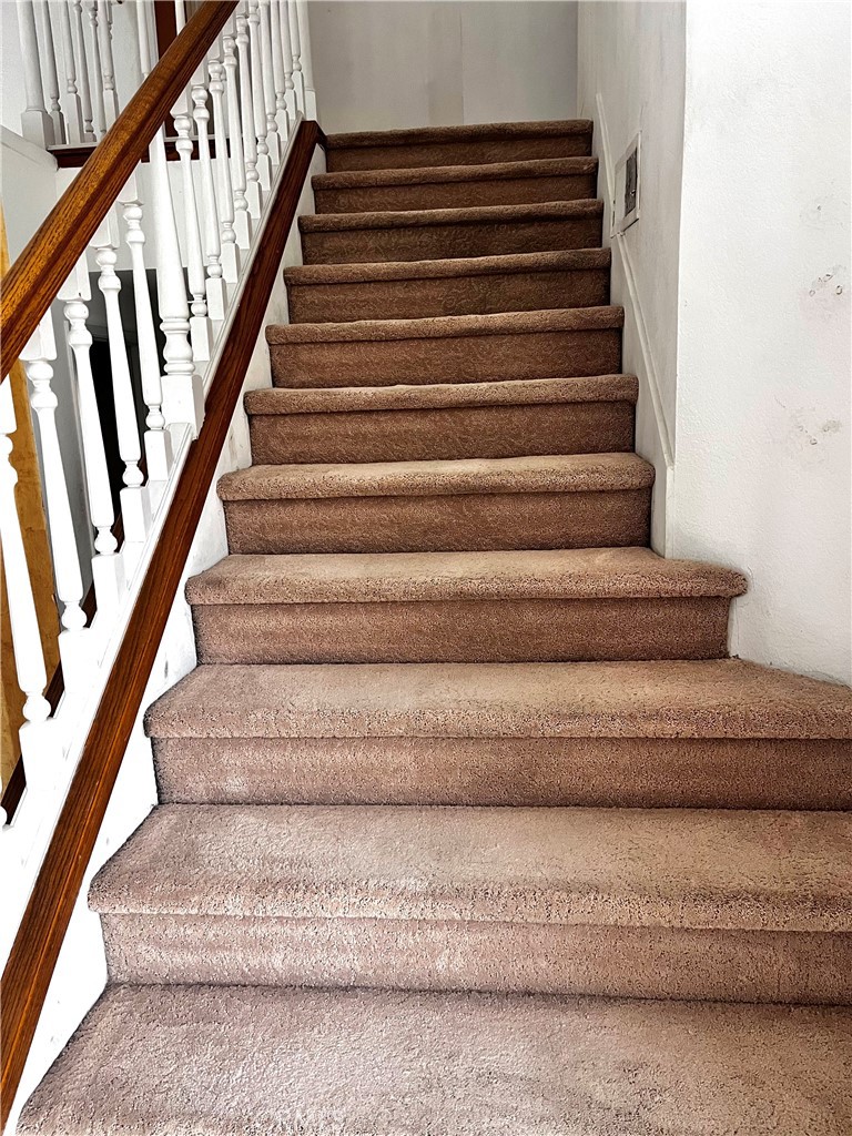 https://media.crmls.org/medias/26d32603-40c1-43ce-8f95-5f48696b0bc3.jpg?preset=X-Large