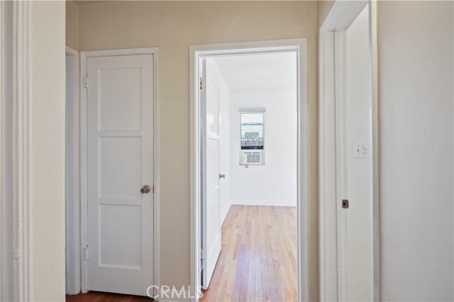 Detail Gallery Image 13 of 23 For 5940 Cedros Ave, Van Nuys,  CA 91411 - 2 Beds | 1 Baths