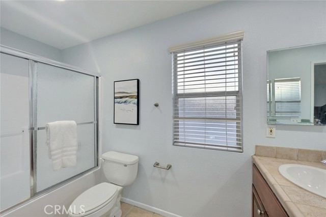 Detail Gallery Image 9 of 21 For 1249 W Grand Ave, Pomona,  CA 91766 - 4 Beds | 3 Baths