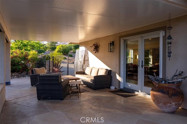 2035 Calle Pattito, Templeton CA: https://media.crmls.org/medias/26d58919-cd04-4e03-a30d-b66694d68b8d.jpg