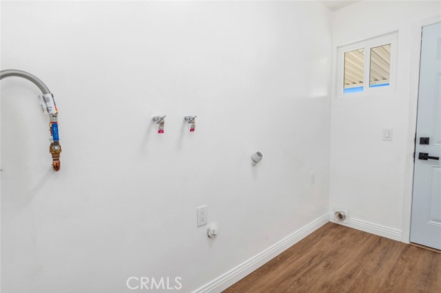 Detail Gallery Image 25 of 39 For 2701 Houchin, Bakersfield,  CA 93304 - 4 Beds | 2 Baths