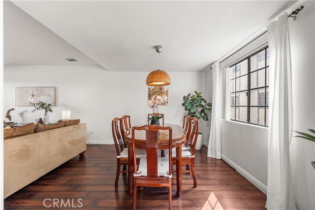 Detail Gallery Image 10 of 33 For 21 California St #H,  Arcadia,  CA 91006 - 2 Beds | 2/1 Baths