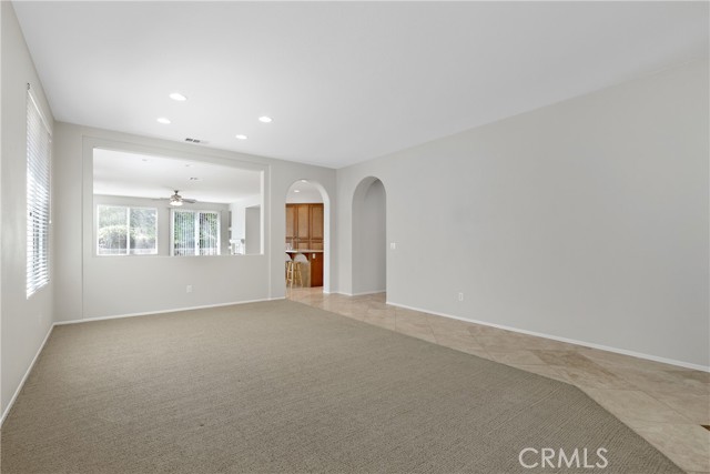 31937 Calle Galarza, Temecula CA: https://media.crmls.org/medias/26d7405d-b658-490b-b563-e2aefc7dbaa6.jpg