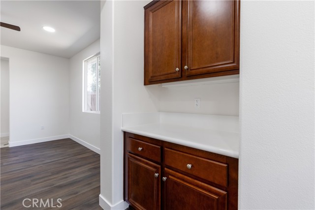 Detail Gallery Image 4 of 33 For 8760 Mann Ln, Hemet,  CA 92545 - 2 Beds | 2 Baths