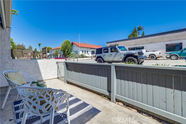 Detail Gallery Image 8 of 59 For 7302 Bright Ave #B,  Whittier,  CA 90602 - 2 Beds | 3 Baths