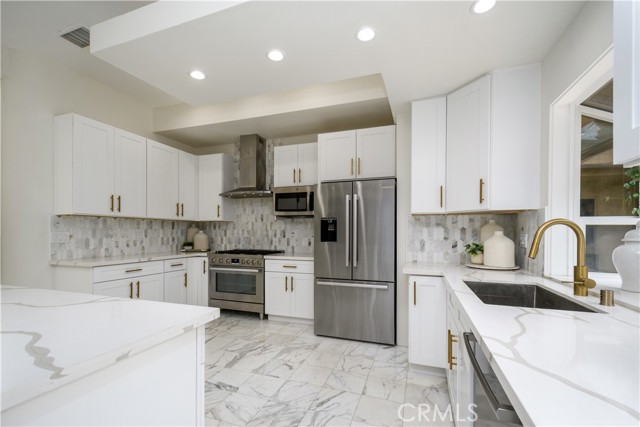 4557 Don Timoteo Drive, Los Angeles CA: https://media.crmls.org/medias/26d7f63c-2f33-450b-b0b7-fcd459eb935f.jpg