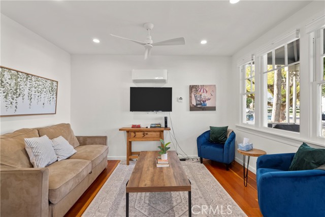 Detail Gallery Image 4 of 32 For 472 Seminary, Napa,  CA 94559 - 2 Beds | 2 Baths