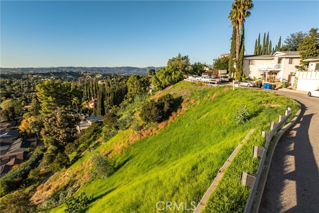 Detail Gallery Image 2 of 19 For 32 San Blas Ave, Woodland Hills,  CA 91364 - – Beds | – Baths