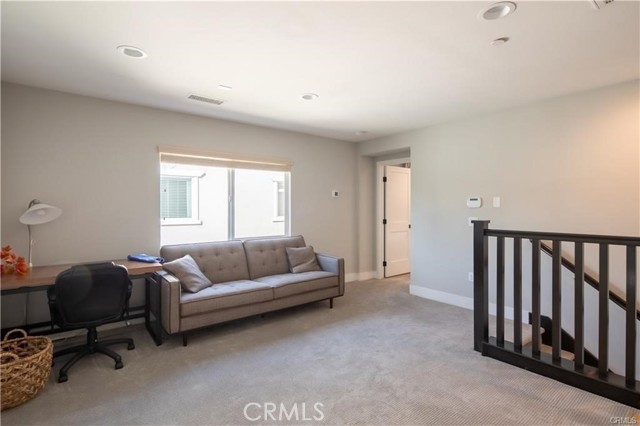 Detail Gallery Image 26 of 28 For 3827 Laurita Ave, Pasadena,  CA 91107 - 5 Beds | 5 Baths