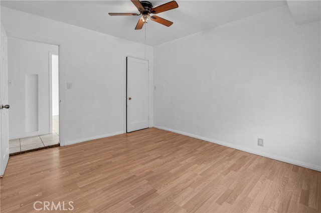 1007 E Kay Street, Compton CA: https://media.crmls.org/medias/26d9e13d-23b7-48c2-8c81-a799d0258b67.jpg