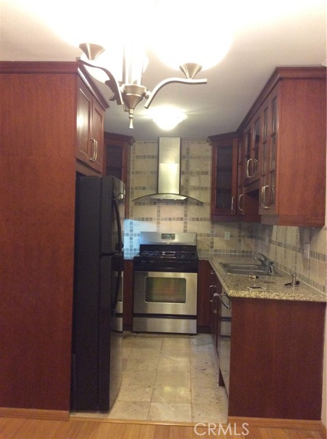 Detail Gallery Image 11 of 19 For 3220 Altura Ave, La Crescenta,  CA 91214 - 1 Beds | 1 Baths