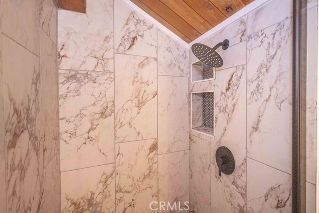 Detail Gallery Image 15 of 43 For 945 Tinker Bell Ave, Big Bear City,  CA 92314 - 3 Beds | 2 Baths