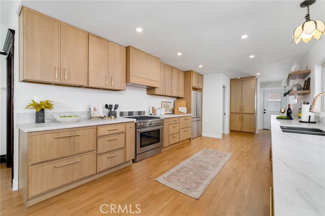 4 Bed Home for Sale in Los Angeles, California