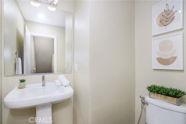 Detail Gallery Image 18 of 37 For 2651 W Lincoln Ave #40,  Anaheim,  CA 92801 - 3 Beds | 2/1 Baths