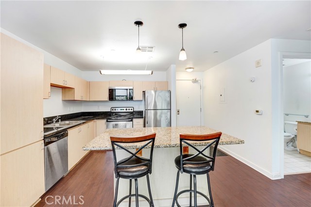 Detail Gallery Image 7 of 15 For 630 W 6th #216,  Los Angeles,  CA 90017 - 1 Beds | 1 Baths