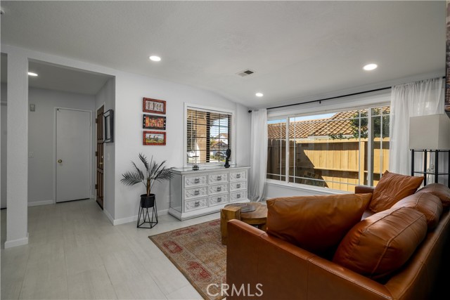 Detail Gallery Image 20 of 47 For 10954 Cool Lake, San Diego,  CA 92128 - 4 Beds | 2/1 Baths