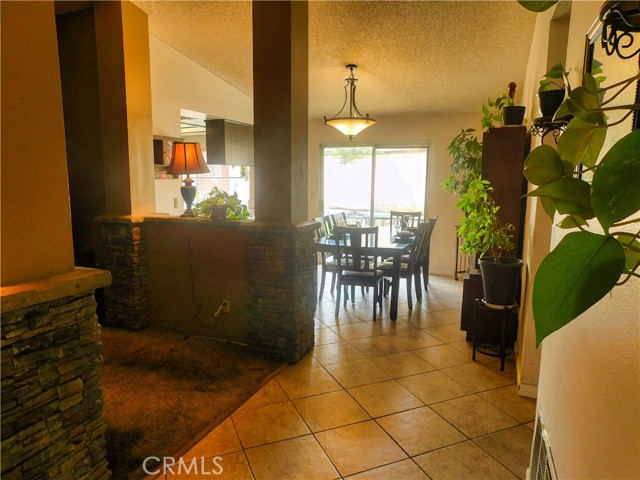 Detail Gallery Image 3 of 17 For 25270 Menominee, Moreno Valley,  CA 92553 - 3 Beds | 2 Baths