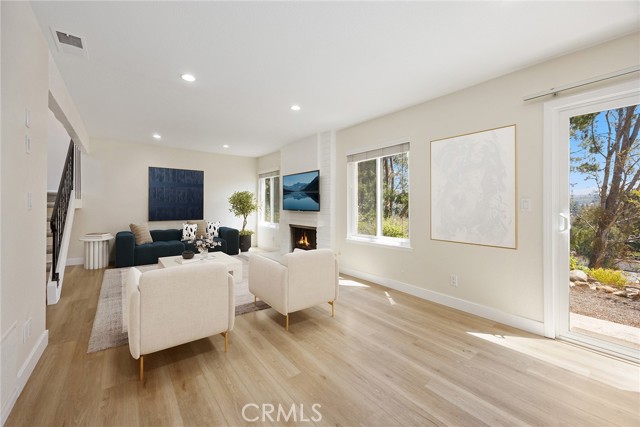 Detail Gallery Image 4 of 27 For 316 S Vista Del Canon, Anaheim Hills,  CA 92807 - 2 Beds | 2/1 Baths