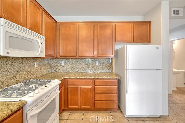 Detail Gallery Image 16 of 44 For 1080 Athens Way, Upland,  CA 91786 - 3 Beds | 2/1 Baths