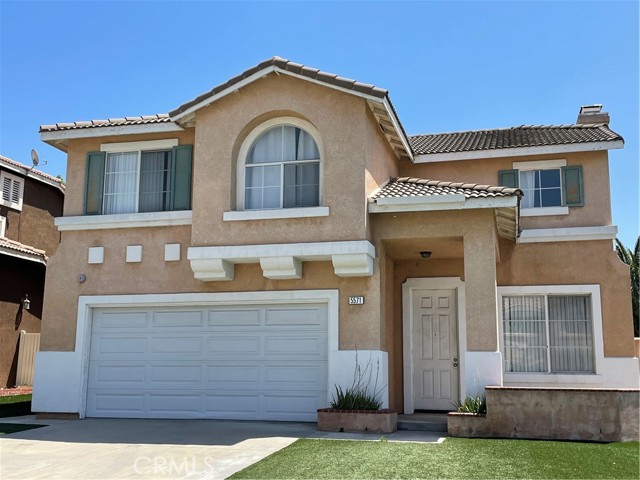 5571 Lone Pine Dr, Fontana, CA 92336