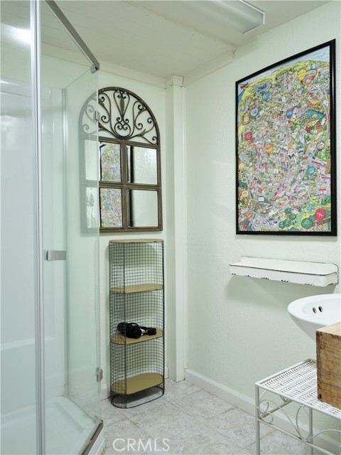 Adjoining bathroom for Air BnB with shower