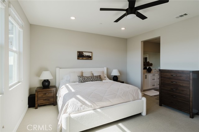 Detail Gallery Image 22 of 43 For 3523 Brody, Oceanside,  CA 92056 - 4 Beds | 3/1 Baths