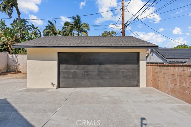 310 S Bel Aire Drive, Burbank CA: https://media.crmls.org/medias/26de6fca-e934-4e13-aa57-118ca86c8d80.jpg