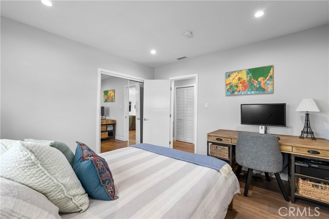 2408 Ives Lane, Redondo Beach, California 90278, 3 Bedrooms Bedrooms, ,Residential,Sold,Ives,SB21202682