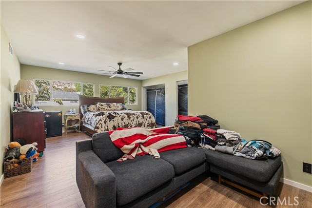 Detail Gallery Image 18 of 44 For 28975 Lotusgarden, Canyon Country,  CA 91387 - 4 Beds | 3 Baths