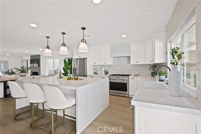 Detail Gallery Image 14 of 45 For 17805 Winterberry St, Fountain Valley,  CA 92708 - 6 Beds | 5/1 Baths